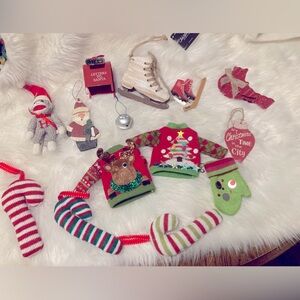 ⚪️Nostalgic throwback Christmas ornaments